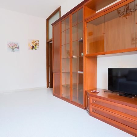 Bright Apartment Near The Sea With Parking Salerno Zewnętrze zdjęcie