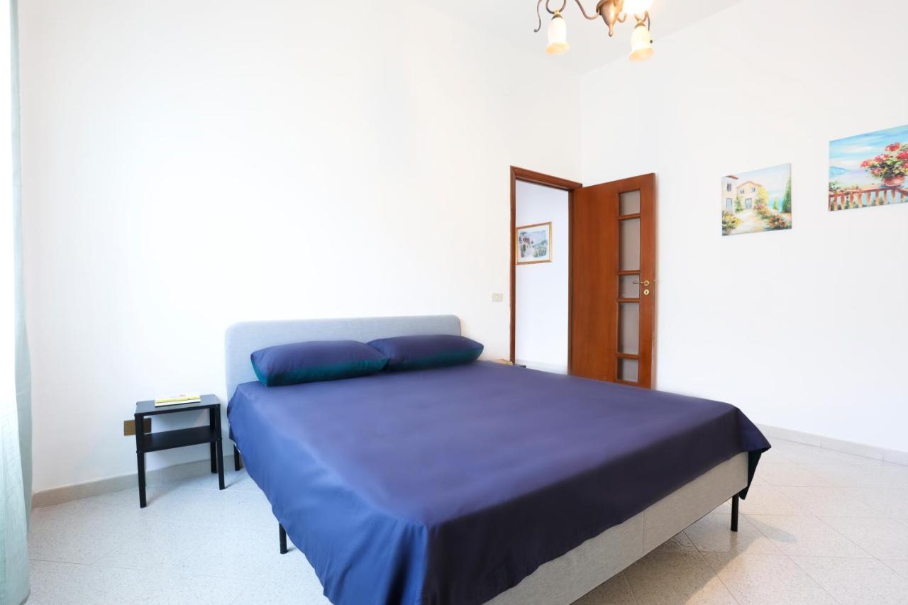 Bright Apartment Near The Sea With Parking Salerno Zewnętrze zdjęcie