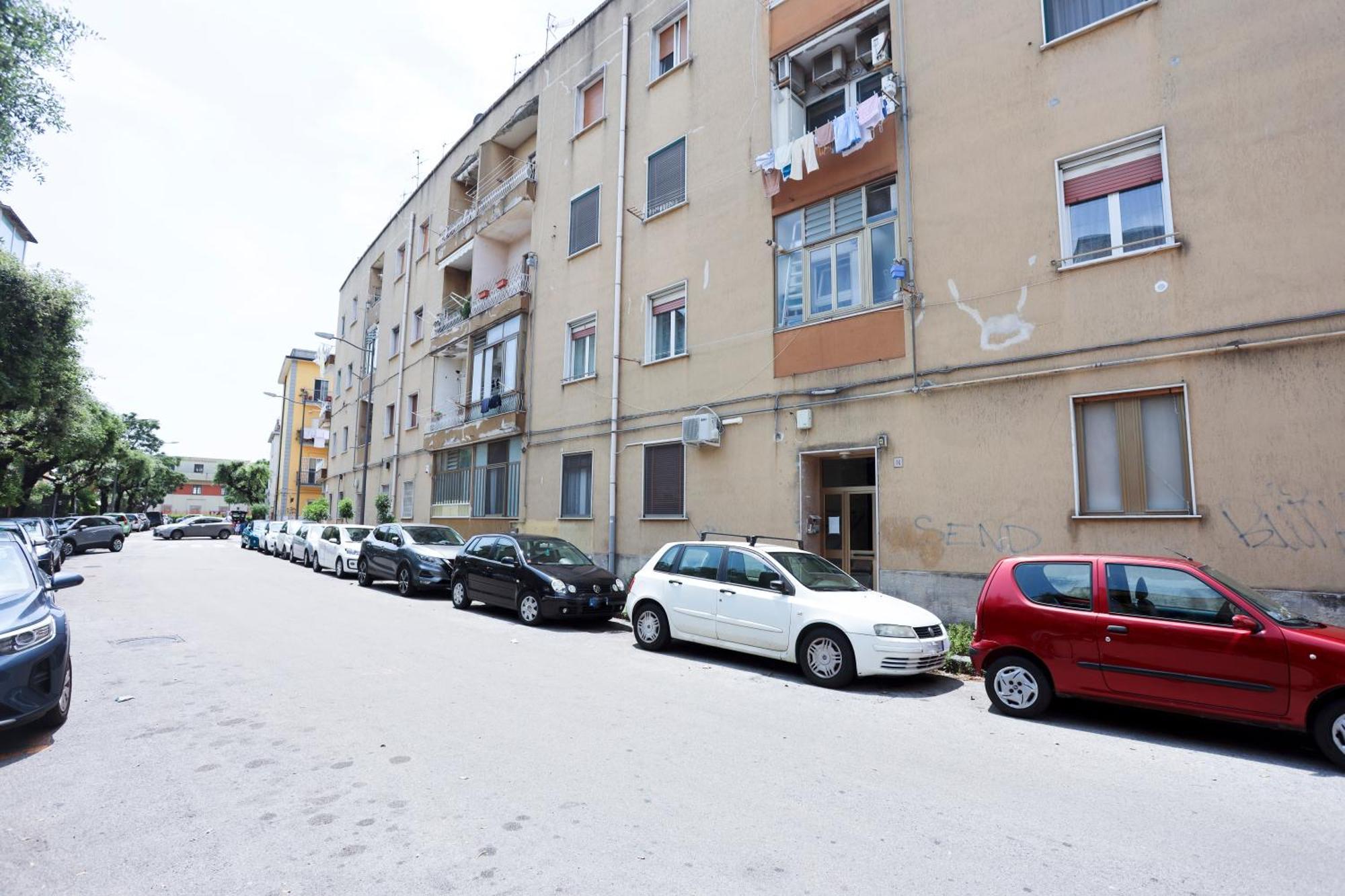 Bright Apartment Near The Sea With Parking Salerno Zewnętrze zdjęcie